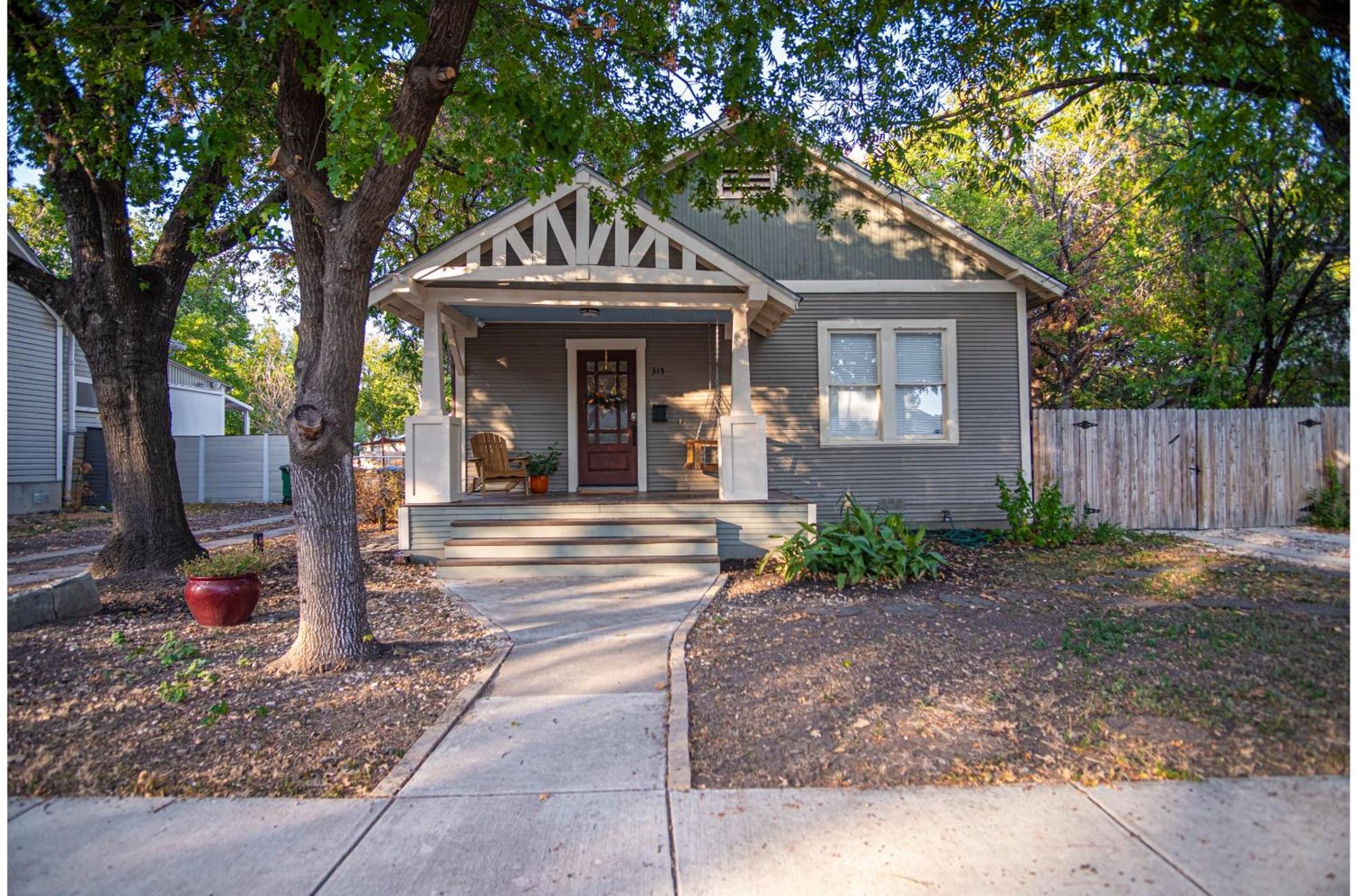 Chic Downtown Farmhouse With Garden And Bbq Grill San Antonio Exteriér fotografie