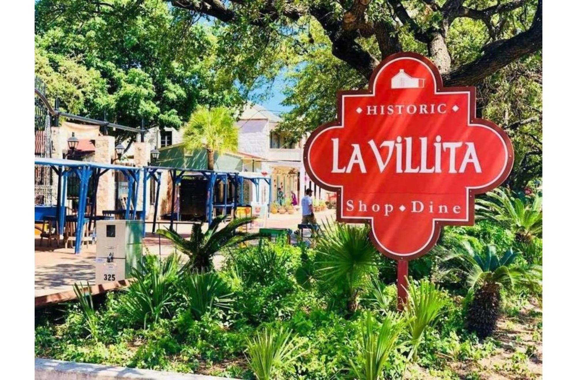 Chic Downtown Farmhouse With Garden And Bbq Grill San Antonio Exteriér fotografie